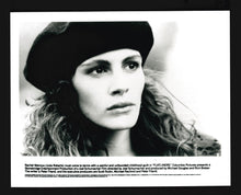 Load image into Gallery viewer, Flatliners, 1990 Press Kit (2)
