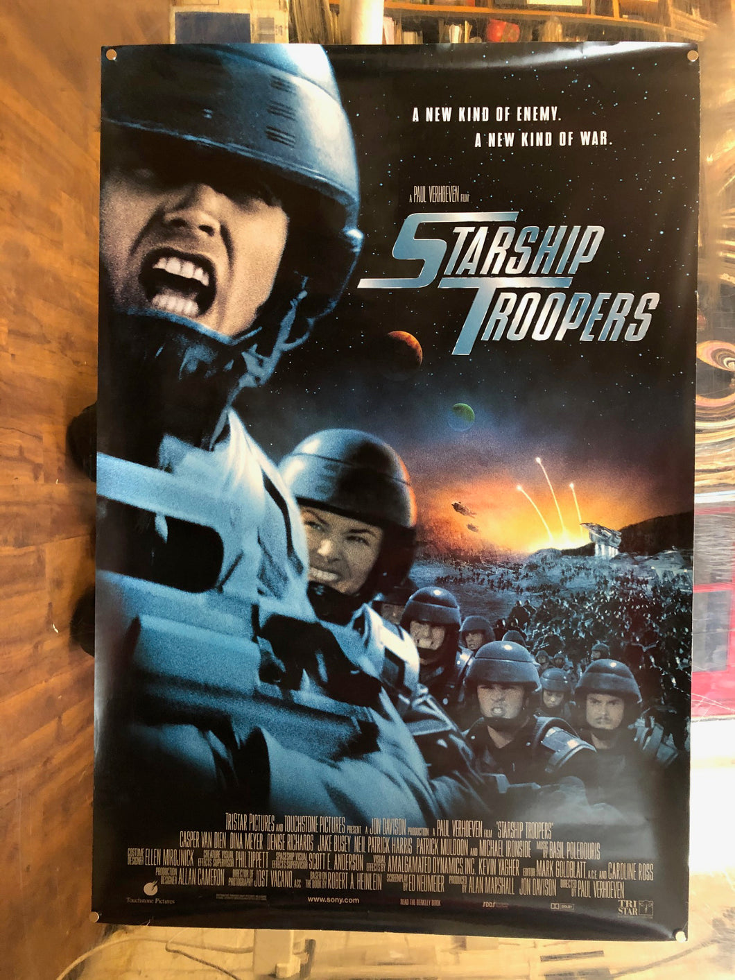 Starship Troopers, 1997